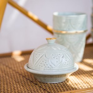 BUTTERRIER CERAMIC FOOTPRINT ALMOND GOLD