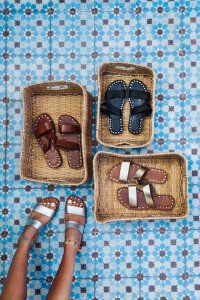 GOLD OR SILVER LEATHER SANDALS